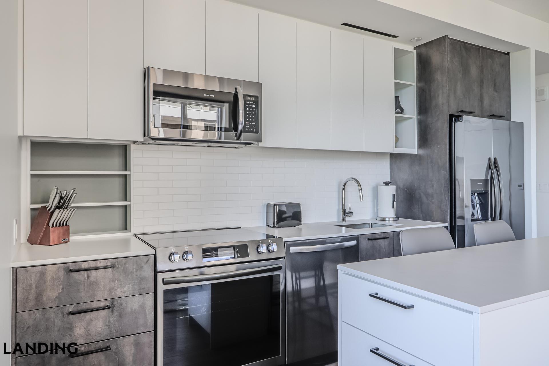 Building Photo - 632 Howard Rd SE