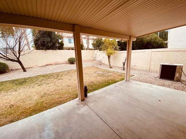 Building Photo - 8217 Ocean Terrace Way