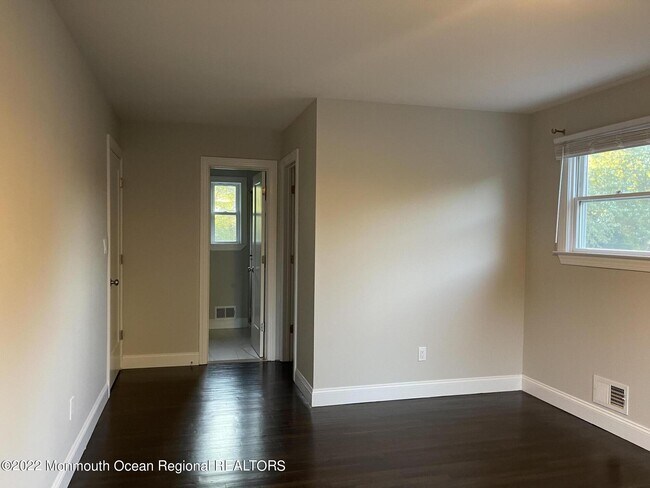 Building Photo - 5 Stockport Way