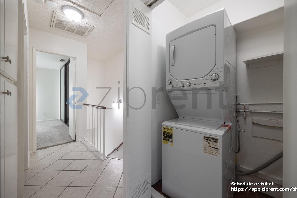 Building Photo - 4517 College Way