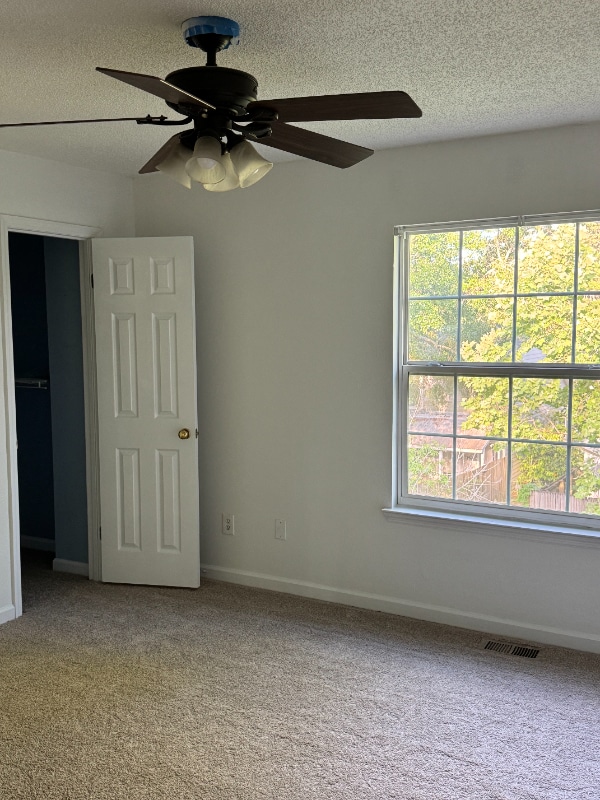 Building Photo - 2548 Golden Park Ln