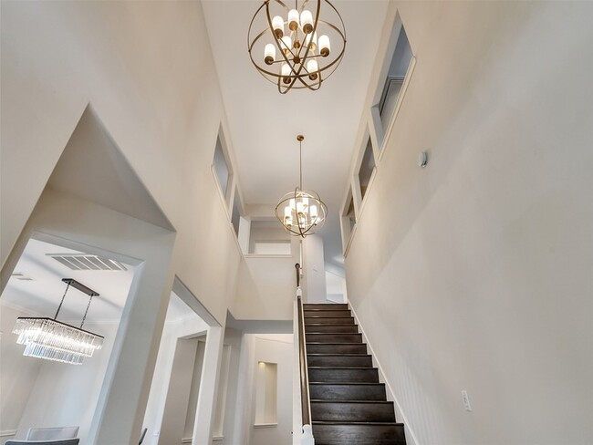 Building Photo - 24507 Red Bluff Tr
