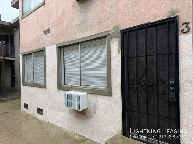 Building Photo - Stylish 1-Bedroom in North Hollywood