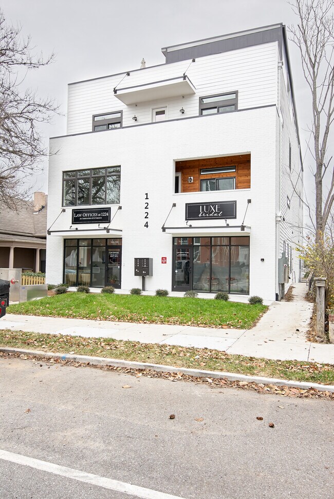 Building Photo - 1224 2nd Ave S