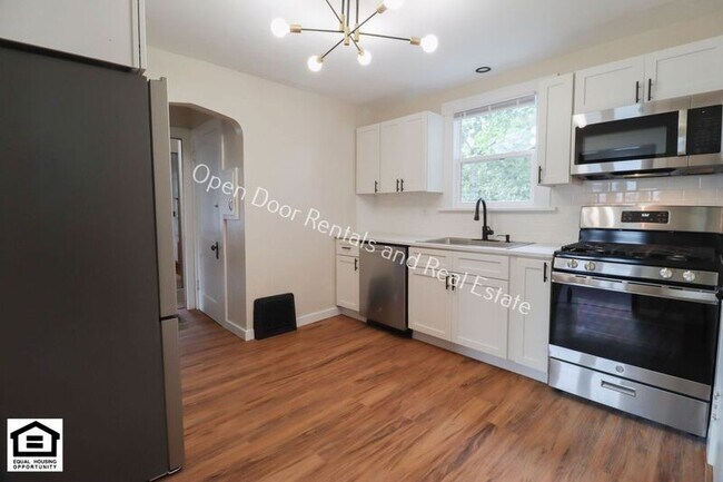 Building Photo - 1109 Park Ave