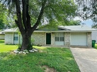 Building Photo - 1602 Sagebrush Dr
