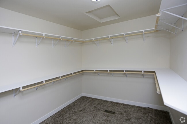 Building Photo - 4811 36th Ave S