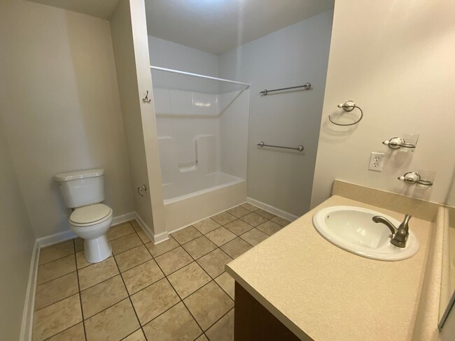 Building Photo - 4207 Broughton St