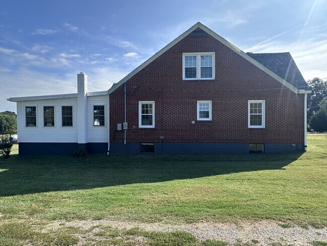 Building Photo - 4472 Dry Fork Rd