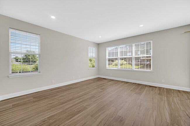 Building Photo - 803 W Courtland St
