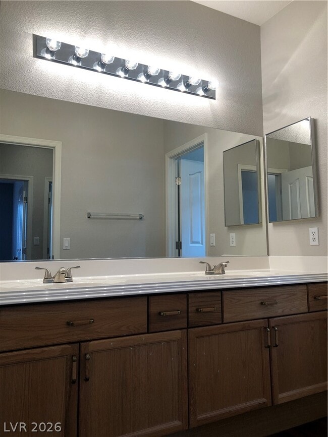 Building Photo - 7204 Buglehorn St