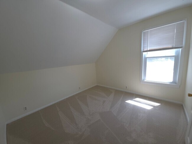 Building Photo - Single Family Home in Averill Park Schools