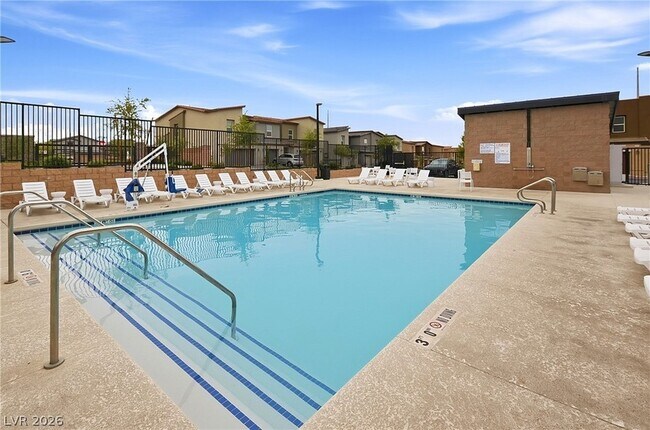 Building Photo - 10923 Heatherford Ave