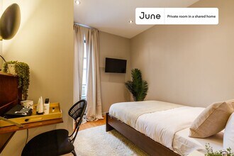 Building Photo - Room in Shared 4 bed/1 bath home