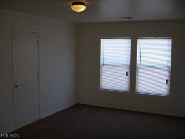 Building Photo - 4225 English Walnut Ct