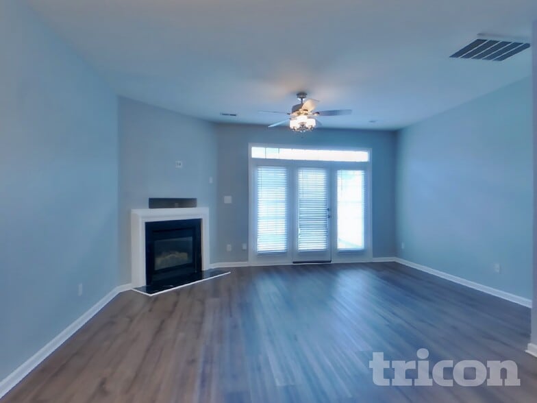 Building Photo - 11626 Lioness St