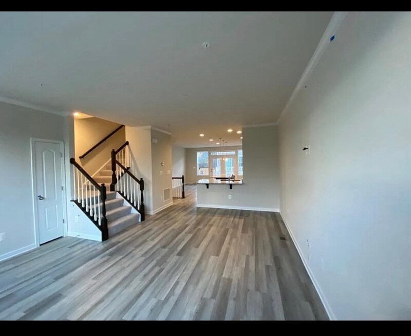 Building Photo - 3011 Osprey Way N