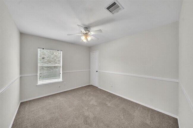 Building Photo - 1911 Mound Lake Dr