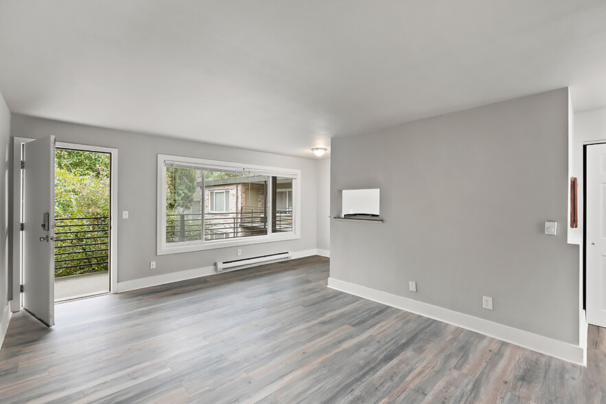 Primary Photo - Beautiful Renovated Units in West Seattle