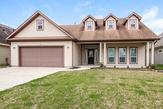 Building Photo - 610 New London Dr