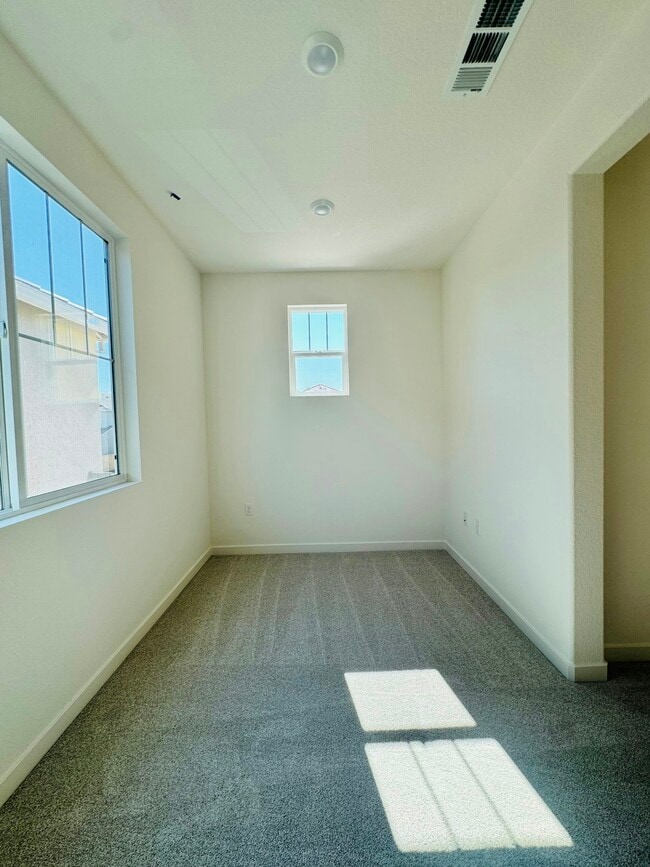 Building Photo - 5413 Knights Valley Ln