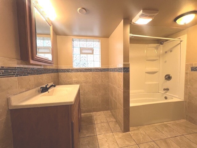 Building Photo - 5936 S Kolin Ave