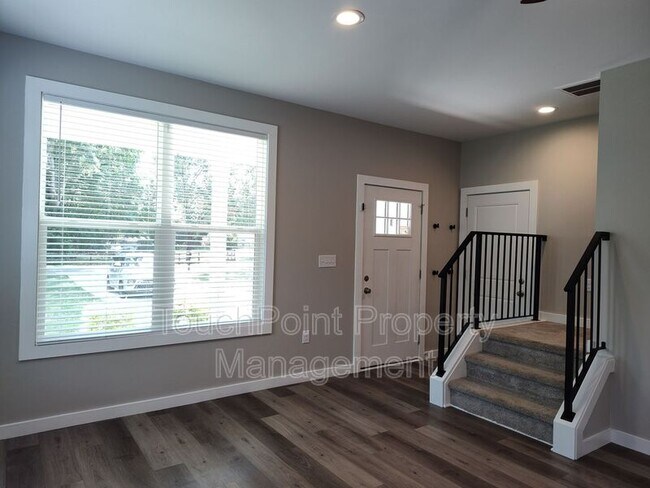 Building Photo - 4525 Lindsay Ln
