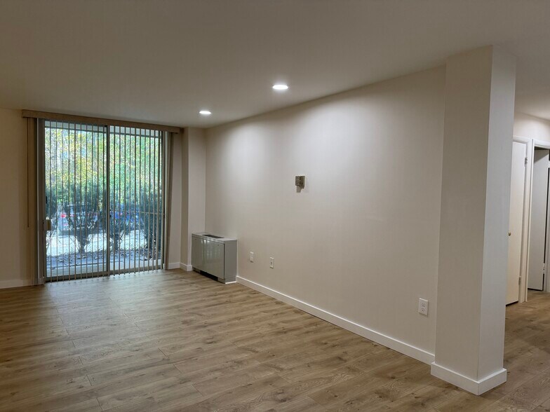 Building Photo - 7505 Democracy Blvd