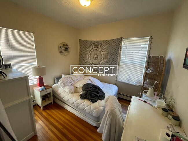 Building Photo - 34 Darling St