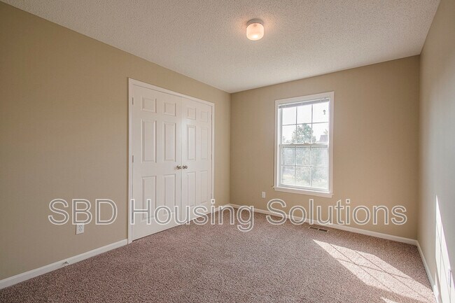Building Photo - 7215 E 133rd Cir