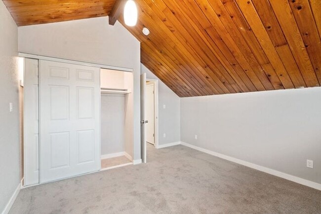 Building Photo - Beautiful 1 bed/ 1 bath ready for you to call home!