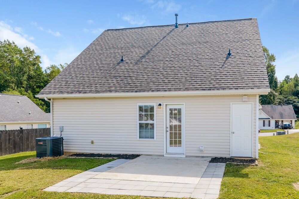 Building Photo - 6004 Bradford Ct