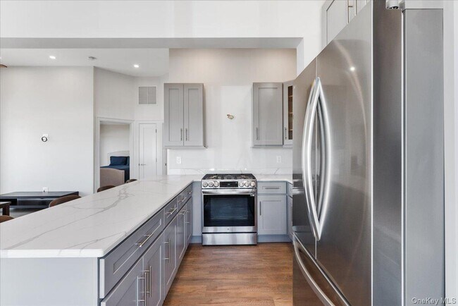 Building Photo - 73 W Tiana Rd