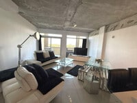 Building Photo - 139 NE 32nd St