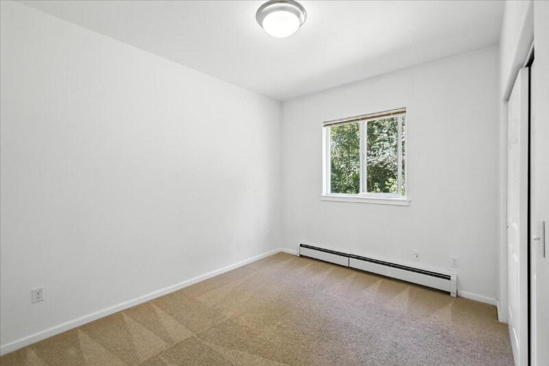 Building Photo - 6101 Lombard Cir