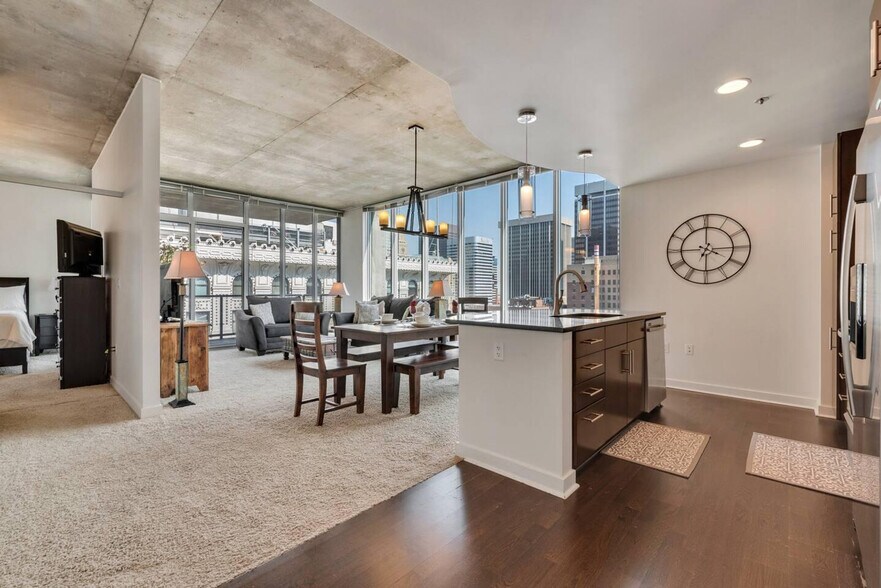 Building Photo - 1431 Curtis Street