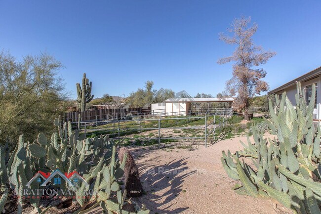 Building Photo - 4728 E Ron Rico Rd