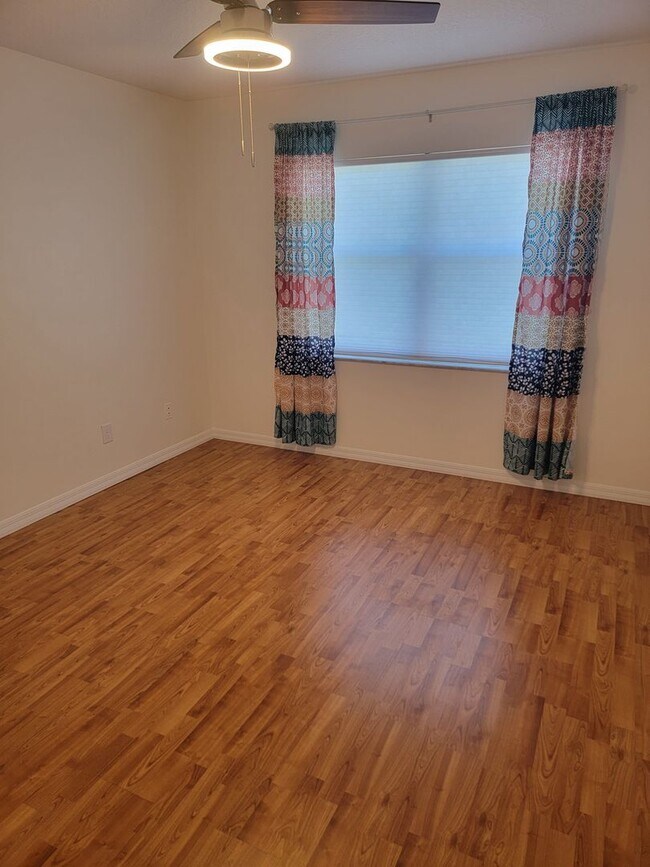 Building Photo - Beautiful 3/2/2 Pool Home in Beverly Hills!!!
