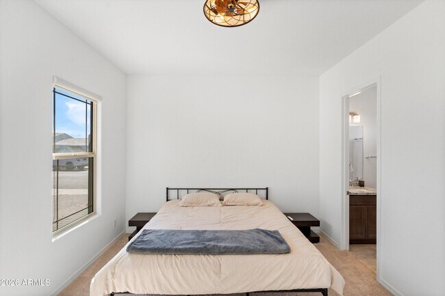 Building Photo - 10812 E Tesla Ave