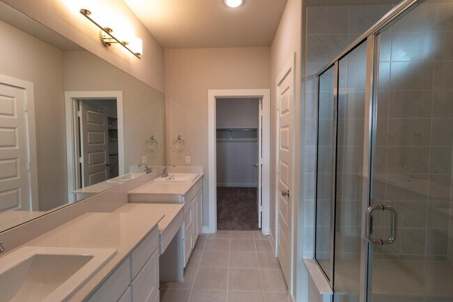 Building Photo - 1140 Enchanted Rock Ln