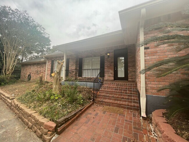 Building Photo - Beautiful 3BR Home in Summer Crossing