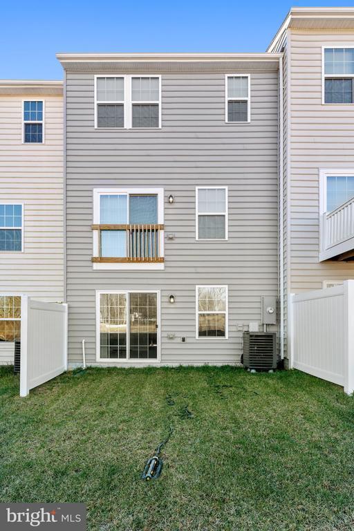 Building Photo - 36087 Fawn Ln