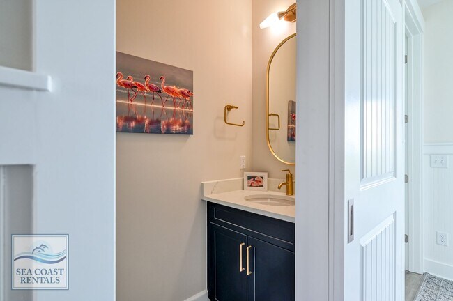 Building Photo - OFF-SEASON MONTHLY RENTAL - IT'S A BIG DILL!!