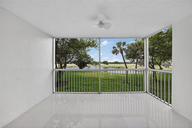 Building Photo - 3090 N Course Dr