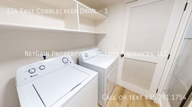 Building Photo - 234 E Cobblecreek Dr