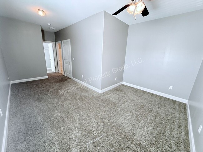 Building Photo - 4BD / 4.5BA FOR RENT