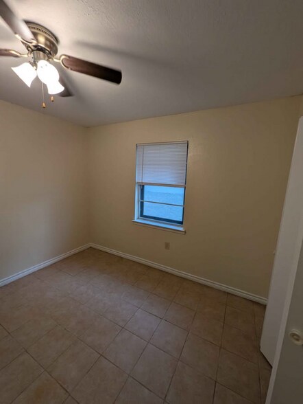 Building Photo - 931 Edwards St