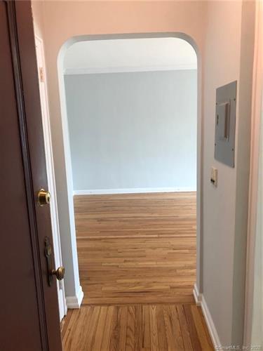 Building Photo - 116 Woodside Green