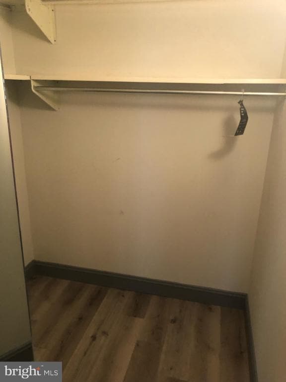 Building Photo - 20926 Valley Forge Cir