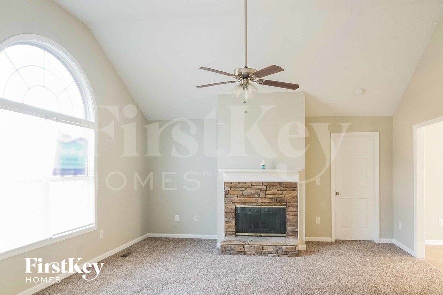 Building Photo - 279 Pine Needle Trail